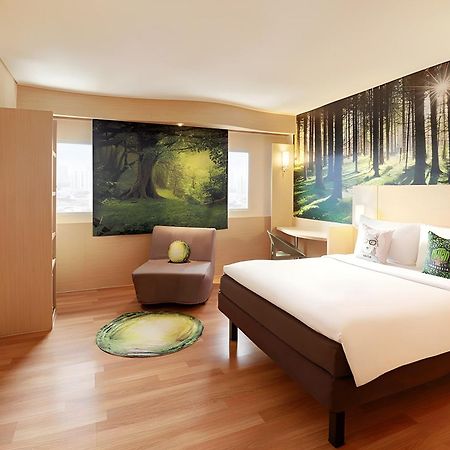 Ibis Jakarta Harmoni Εξωτερικό φωτογραφία
