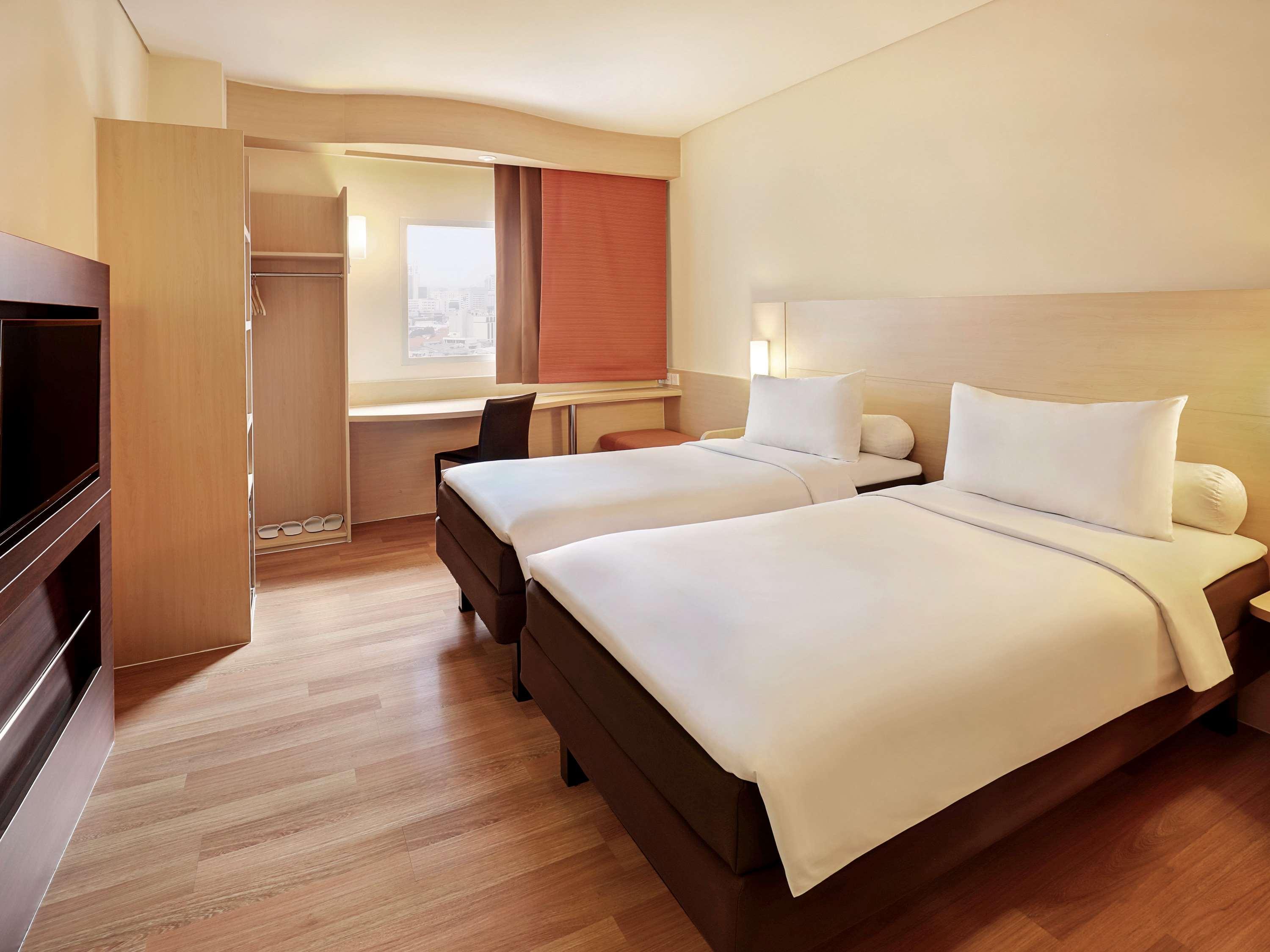 Ibis Jakarta Harmoni Εξωτερικό φωτογραφία