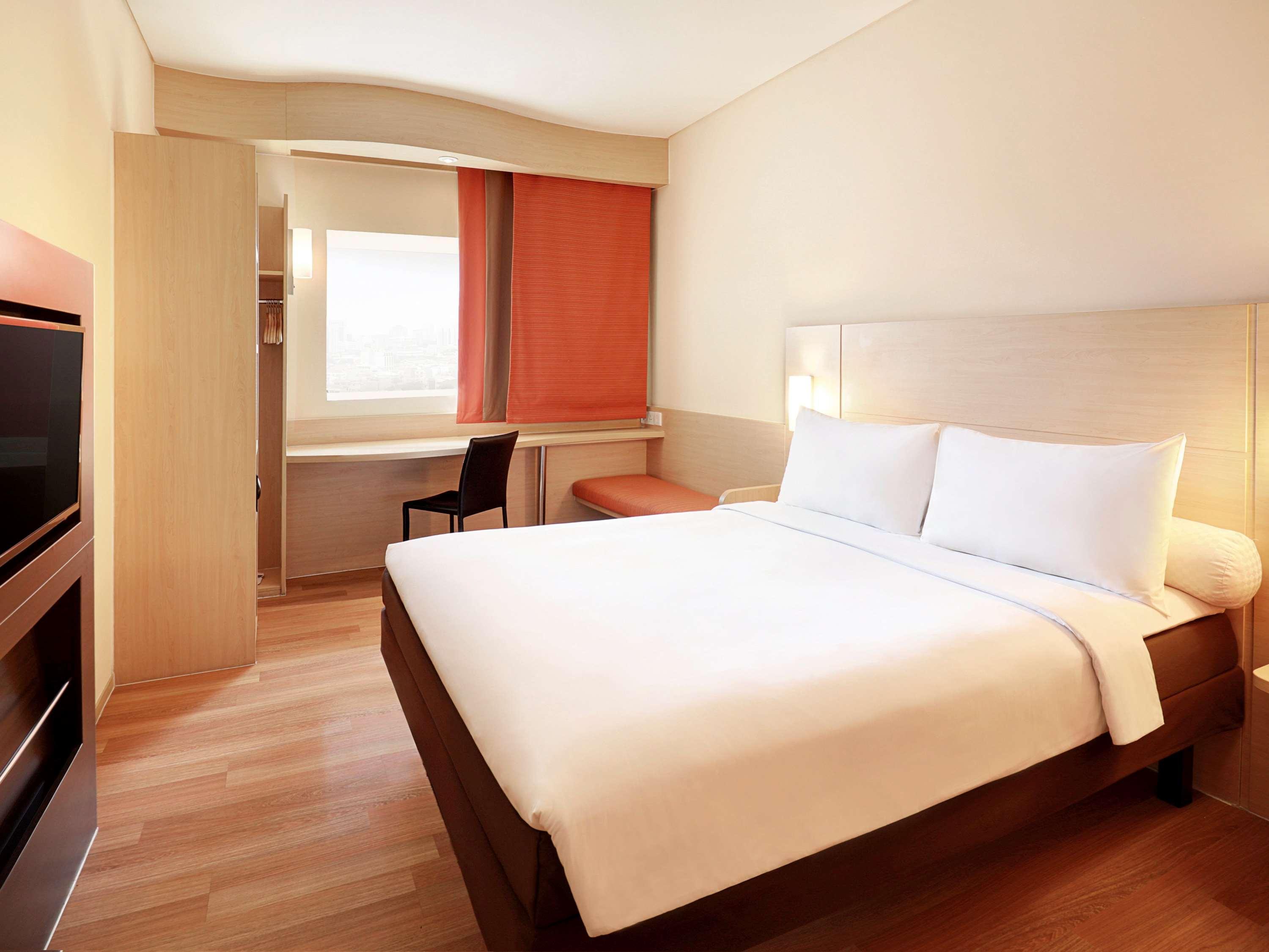Ibis Jakarta Harmoni Εξωτερικό φωτογραφία