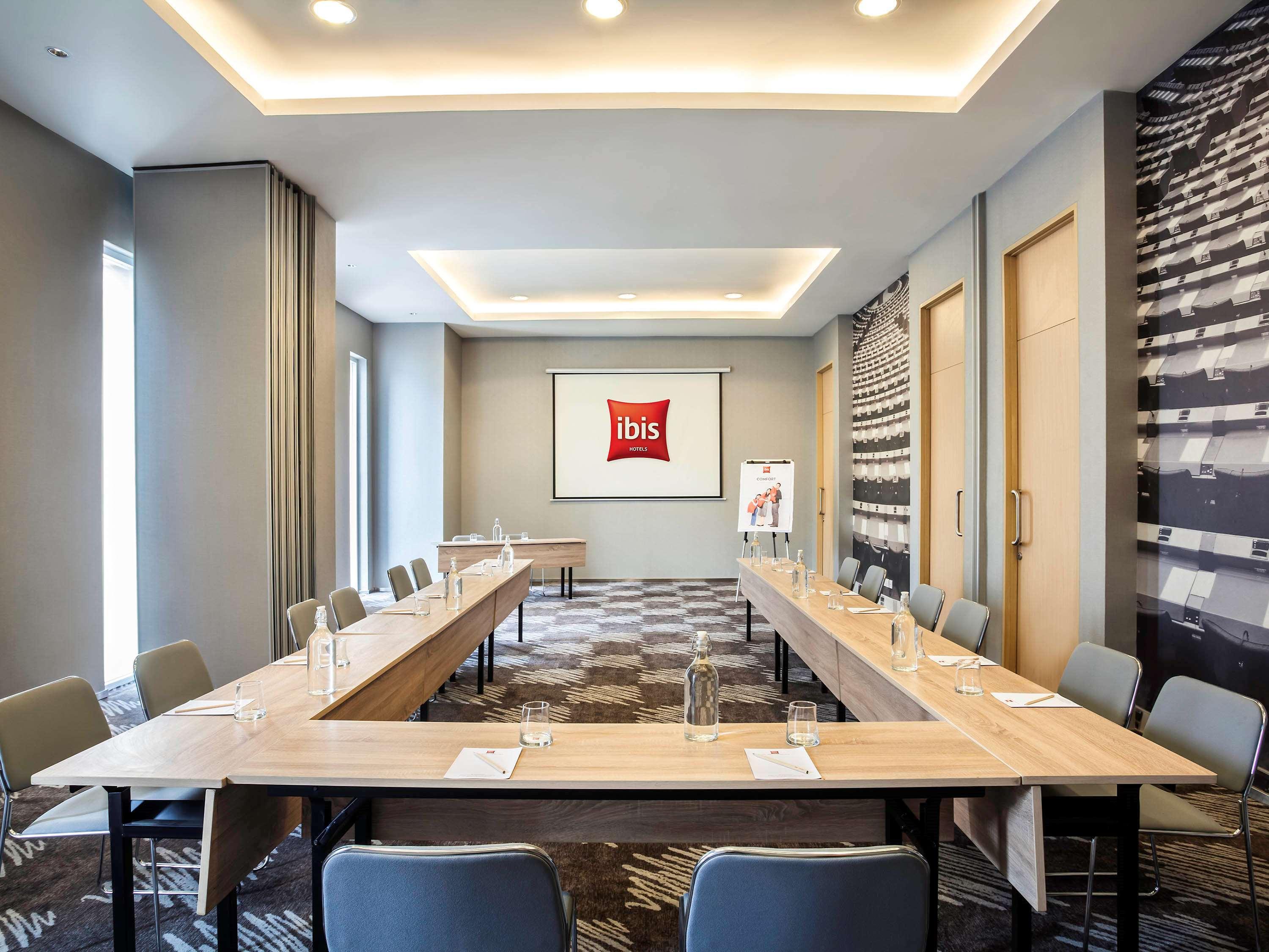 Ibis Jakarta Harmoni Εξωτερικό φωτογραφία