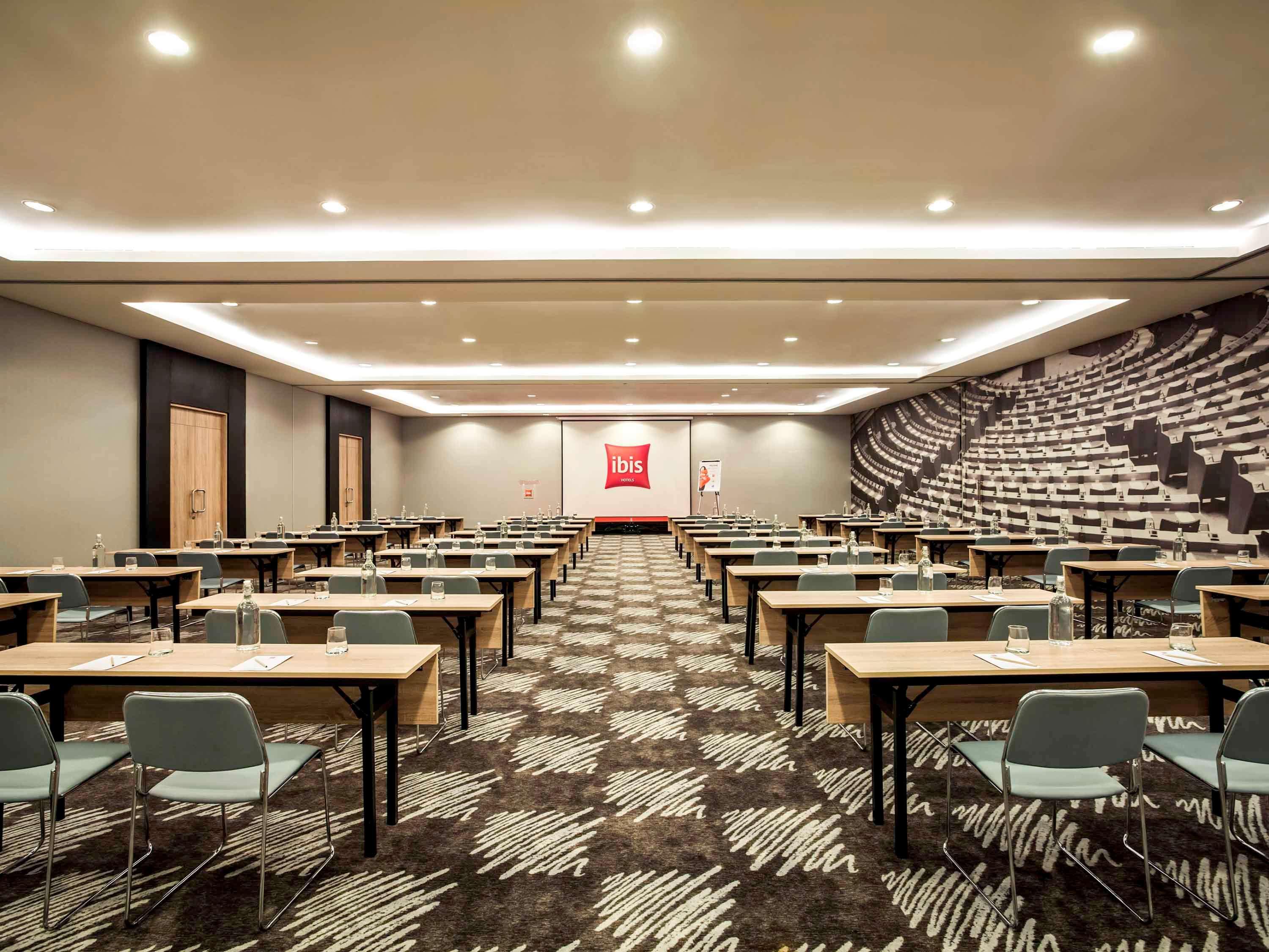 Ibis Jakarta Harmoni Εξωτερικό φωτογραφία