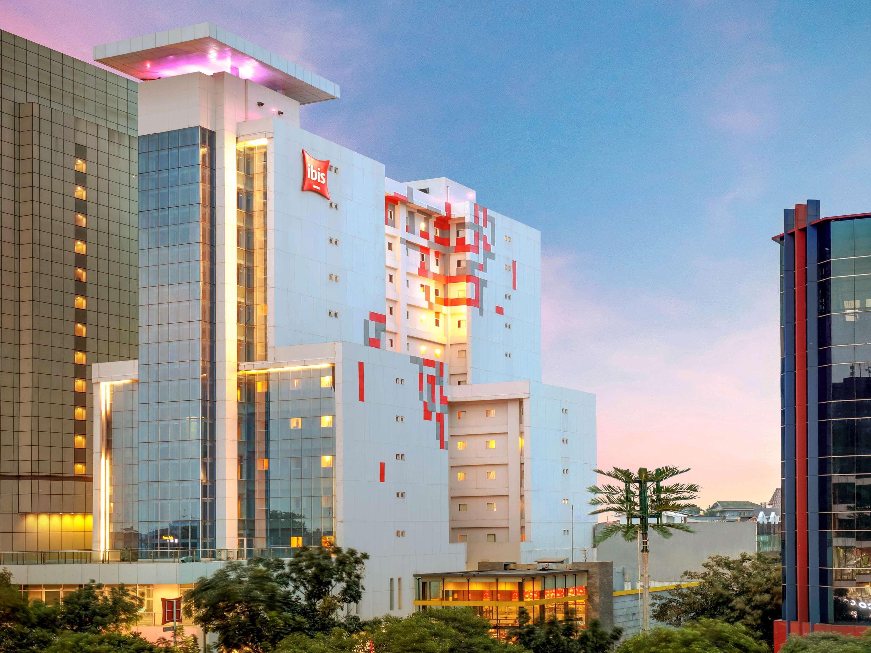 Ibis Jakarta Harmoni Εξωτερικό φωτογραφία