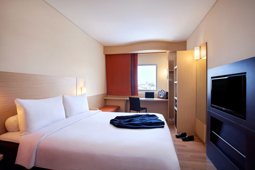 Ibis Jakarta Harmoni Εξωτερικό φωτογραφία
