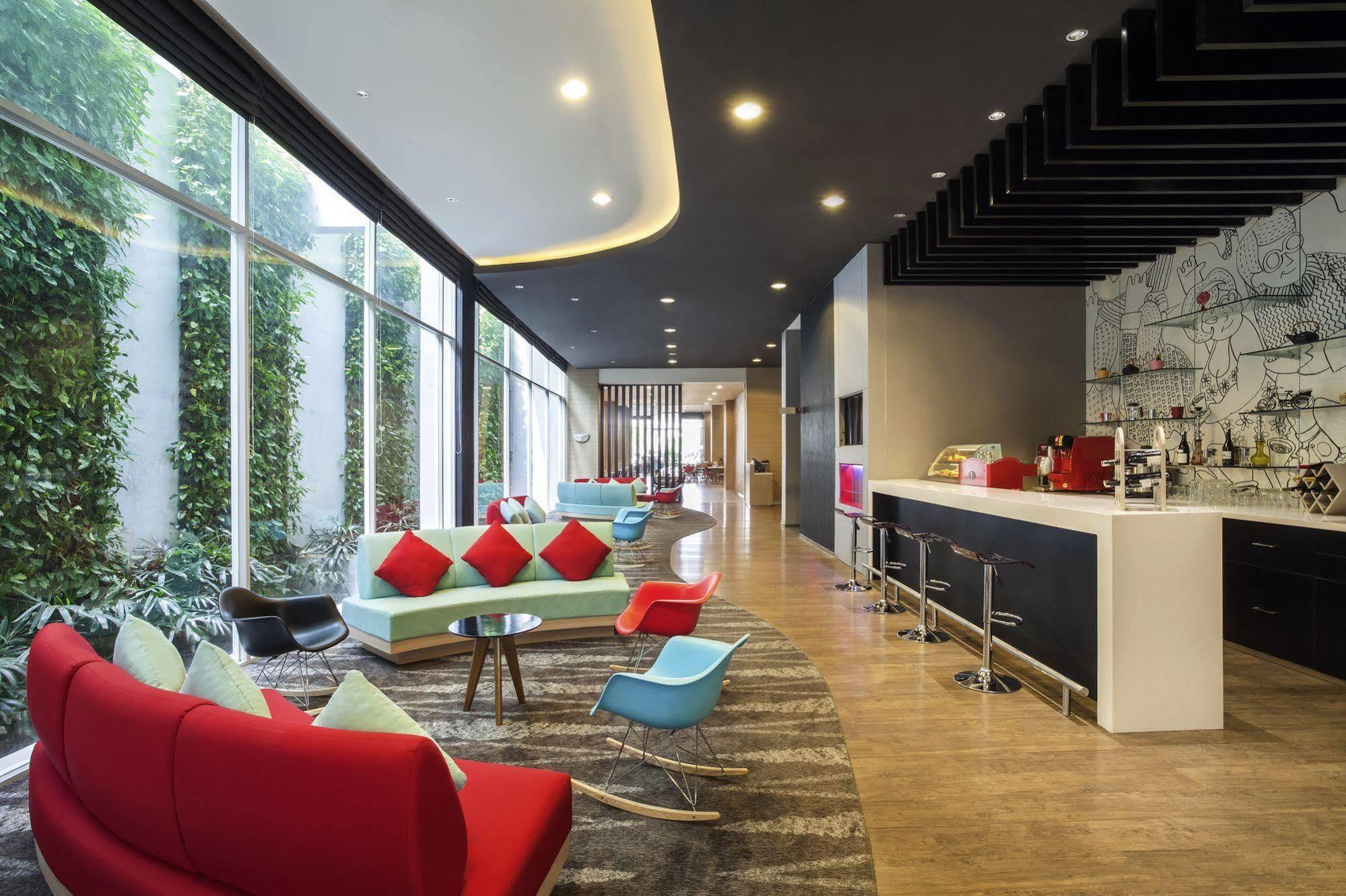 Ibis Jakarta Harmoni Εξωτερικό φωτογραφία